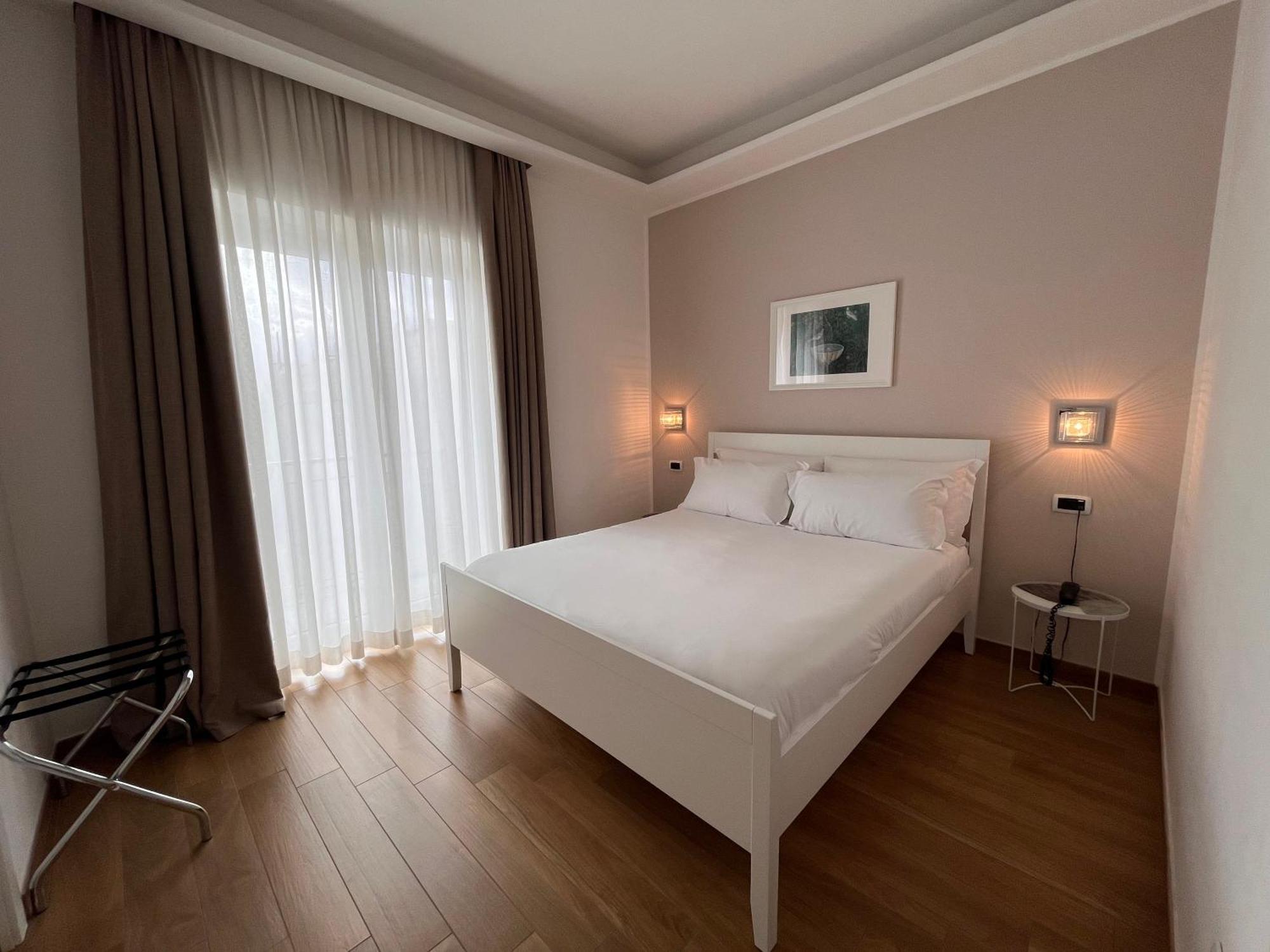 Residenza Madonna Hotel Помпей Екстериор снимка