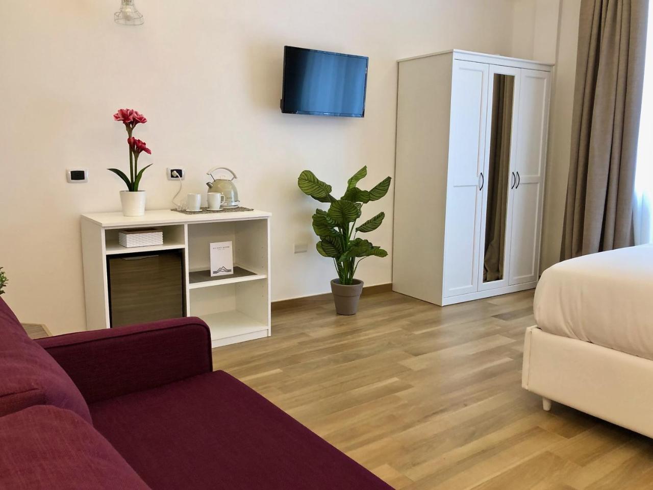 Residenza Madonna Hotel Помпей Екстериор снимка