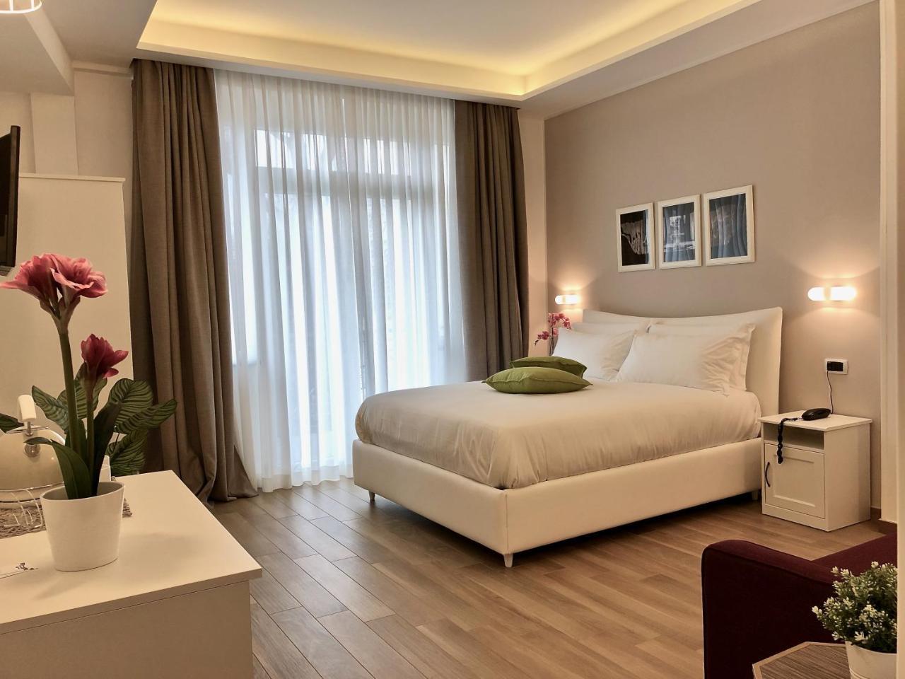 Residenza Madonna Hotel Помпей Екстериор снимка
